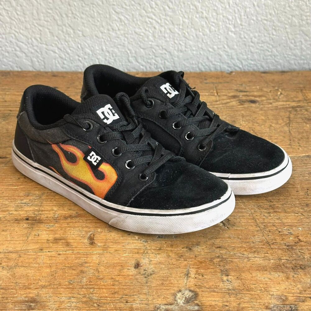 Youth DC Anvil Flames Skate Shoes Black Lace Up Sneakers Big Kid Men's Size 4